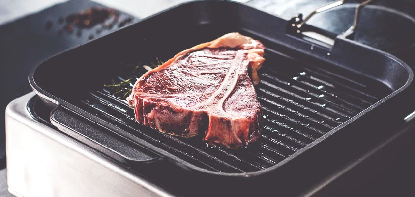 How to cook steak on a griddle